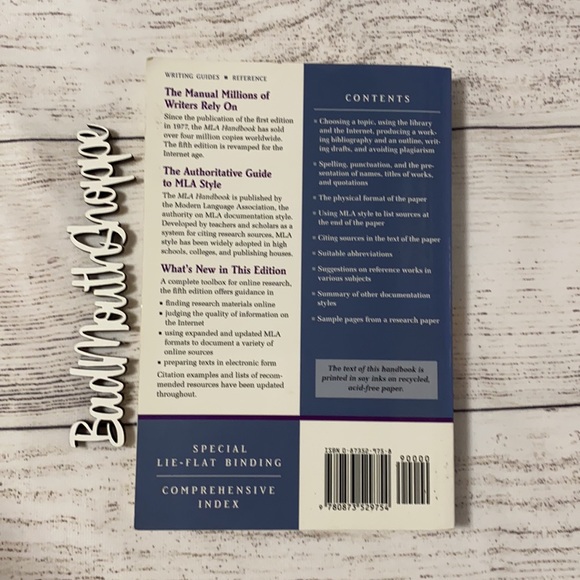 MLA HANDBOOK 5th Edition Paperback Textbook Guide - Picture 2 of 2